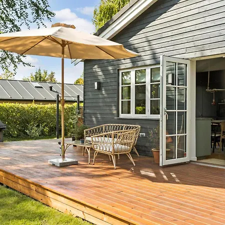 3 Bedroom Lovely In Casa de Férias